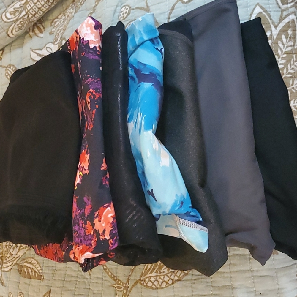 Capris - Picture 9 of 10